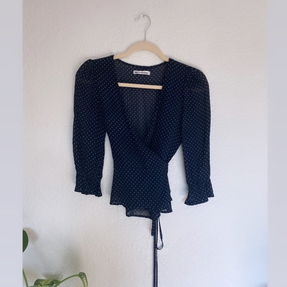 Reformation v-neck wrap top - Picture 2 of 7